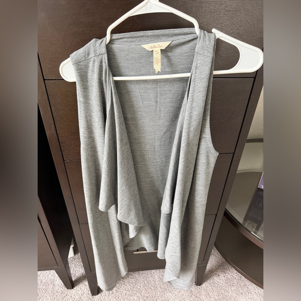 Matilda Jane size small Gray Drape cardigan